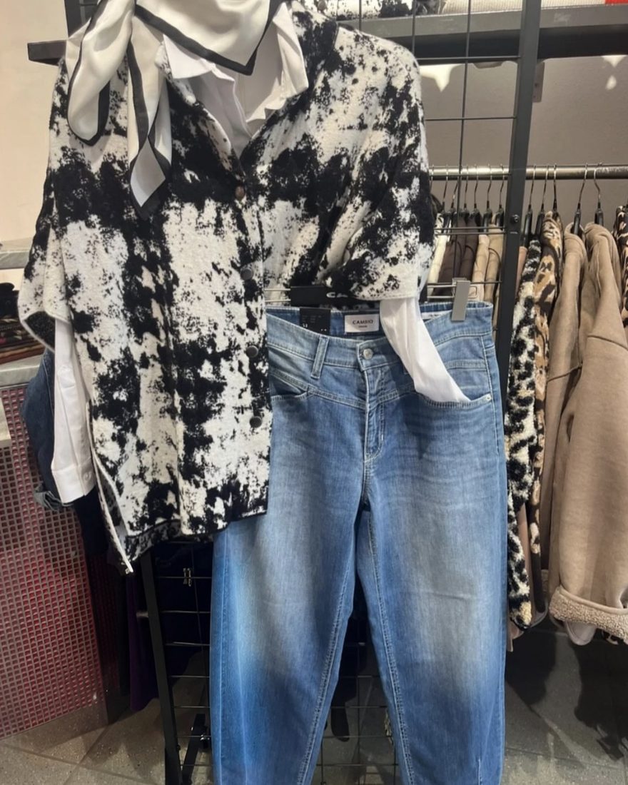 Handyfoto aus einem Modegeschäft in Herrsching